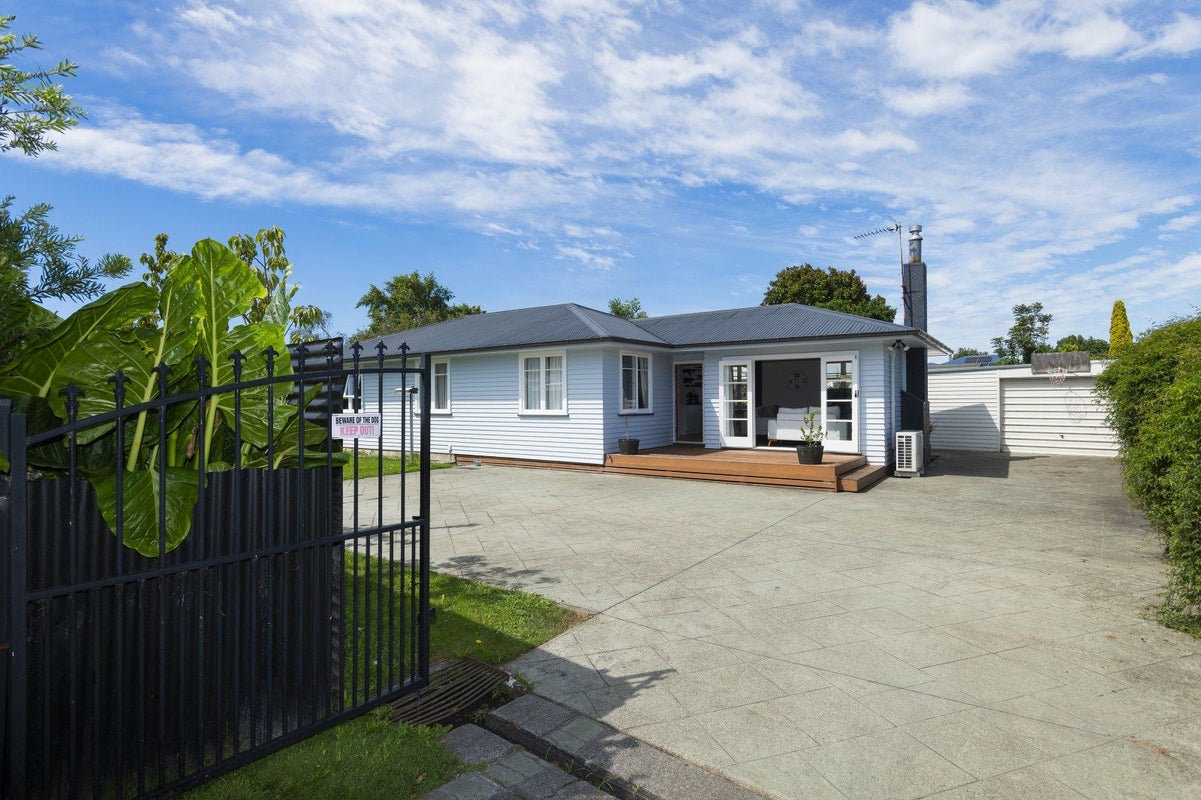 30 Gordon Street, Mangapapa, Gisborne - Carousel 1