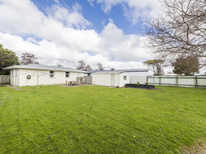 90 Apollo Parade, Milson, Palmerston North - Carousel 13