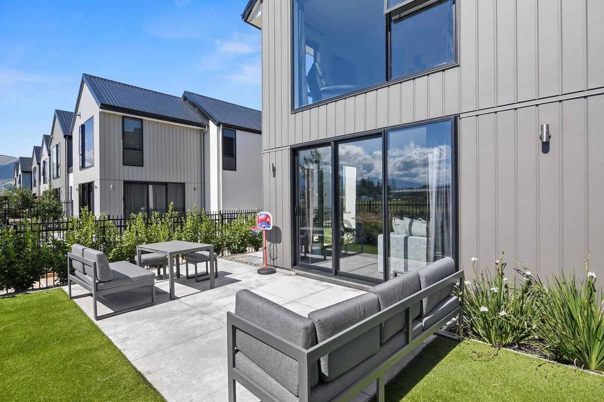 16 Kotata Street, Richmond - Carousel 2