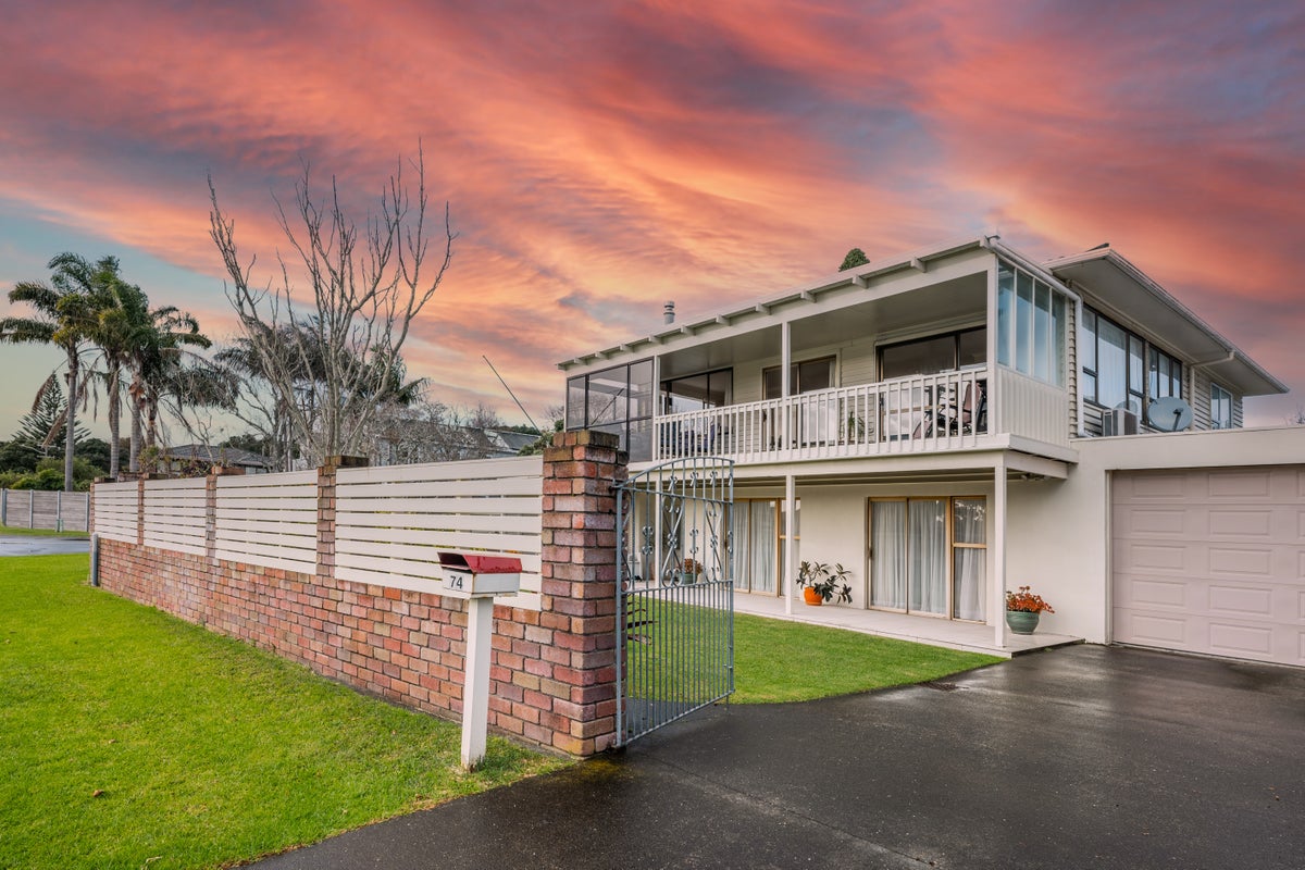 74 Laurence Street, Manly, Whangaparaoa - Carousel 1