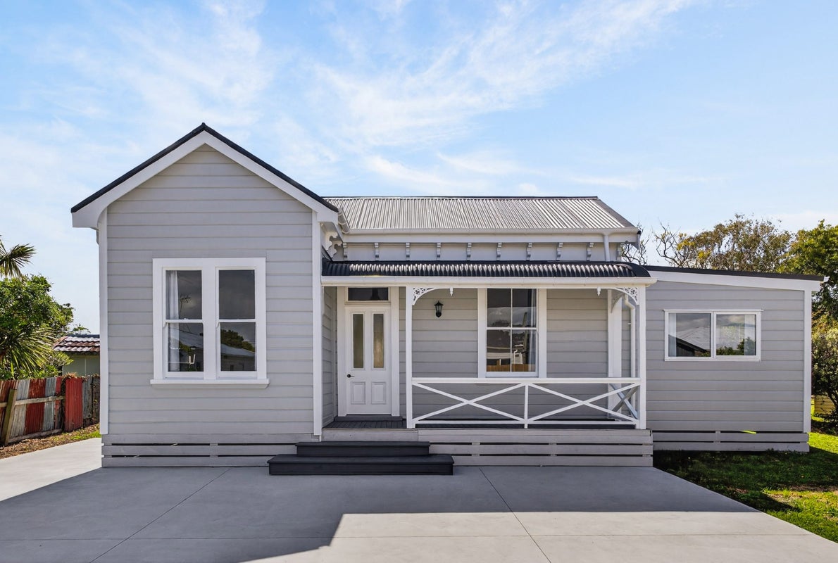18 Daphne Street, Outer Kaiti, Gisborne - Carousel 2