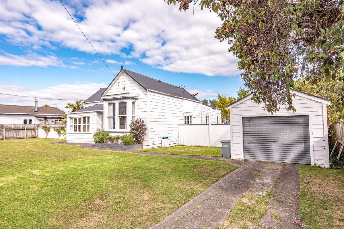 6 Stark Street, Durie Hill, Whanganui - Carousel 2
