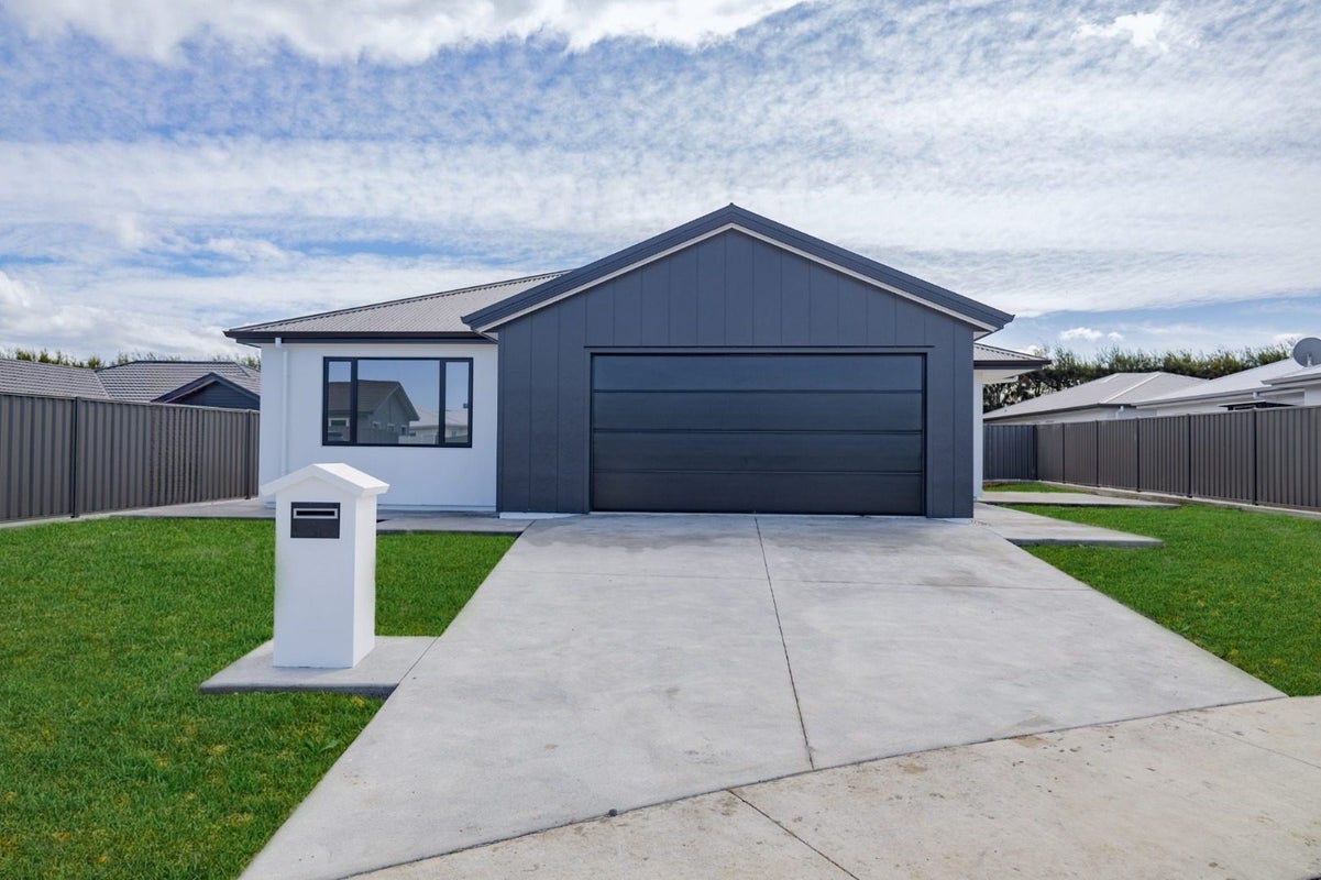 41 Wai Whatu Street, Meeanee, Napier - Carousel 1