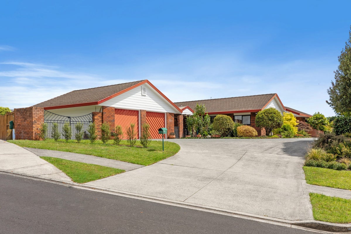 20 Hallmark Rise, Bethlehem, Tauranga - Carousel 1