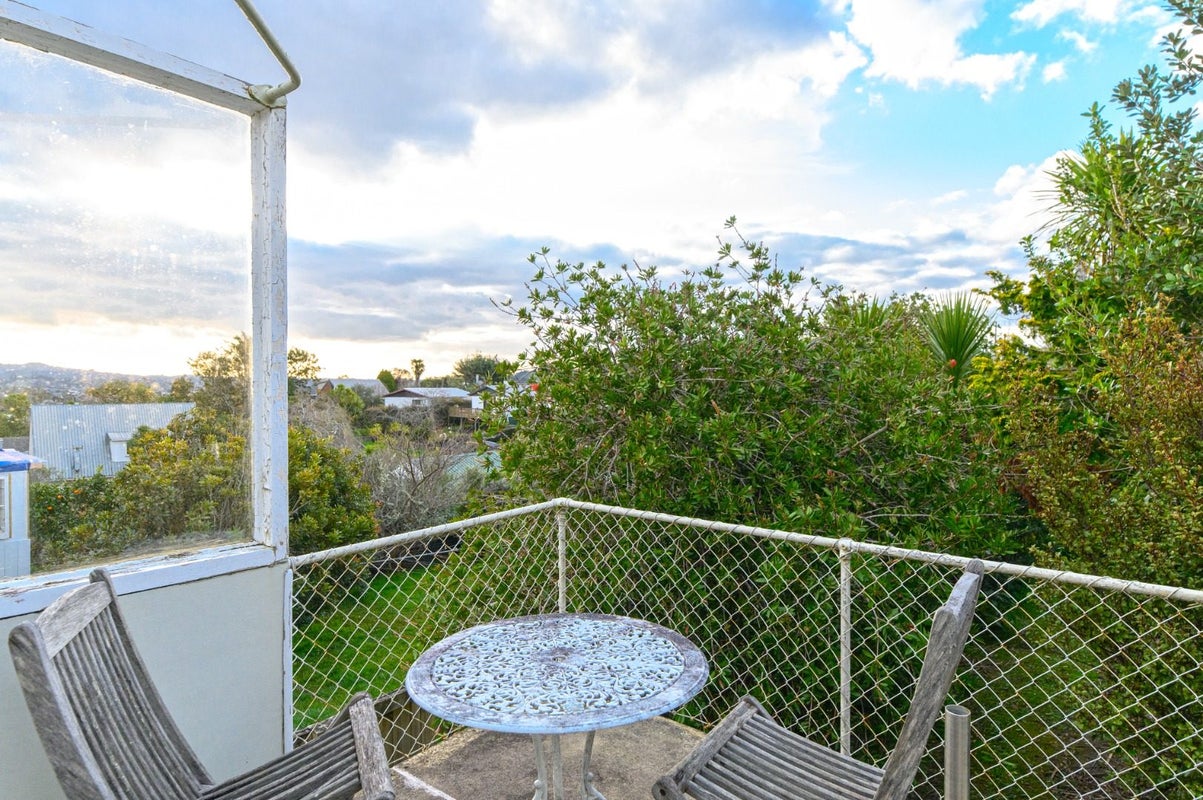 17 Routley Drive, Glen Eden, Auckland - Carousel 11