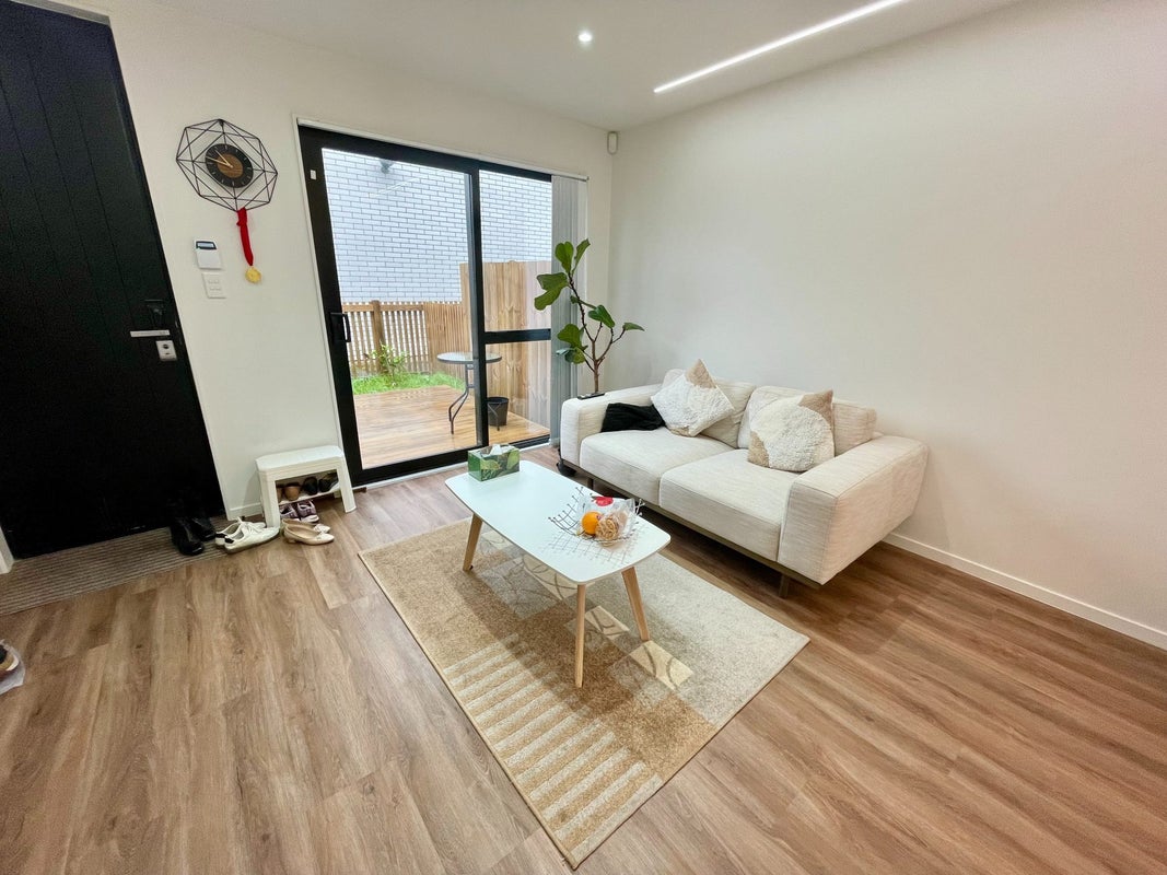 7/7 Broadview Place, Howick, Auckland - Carousel 2