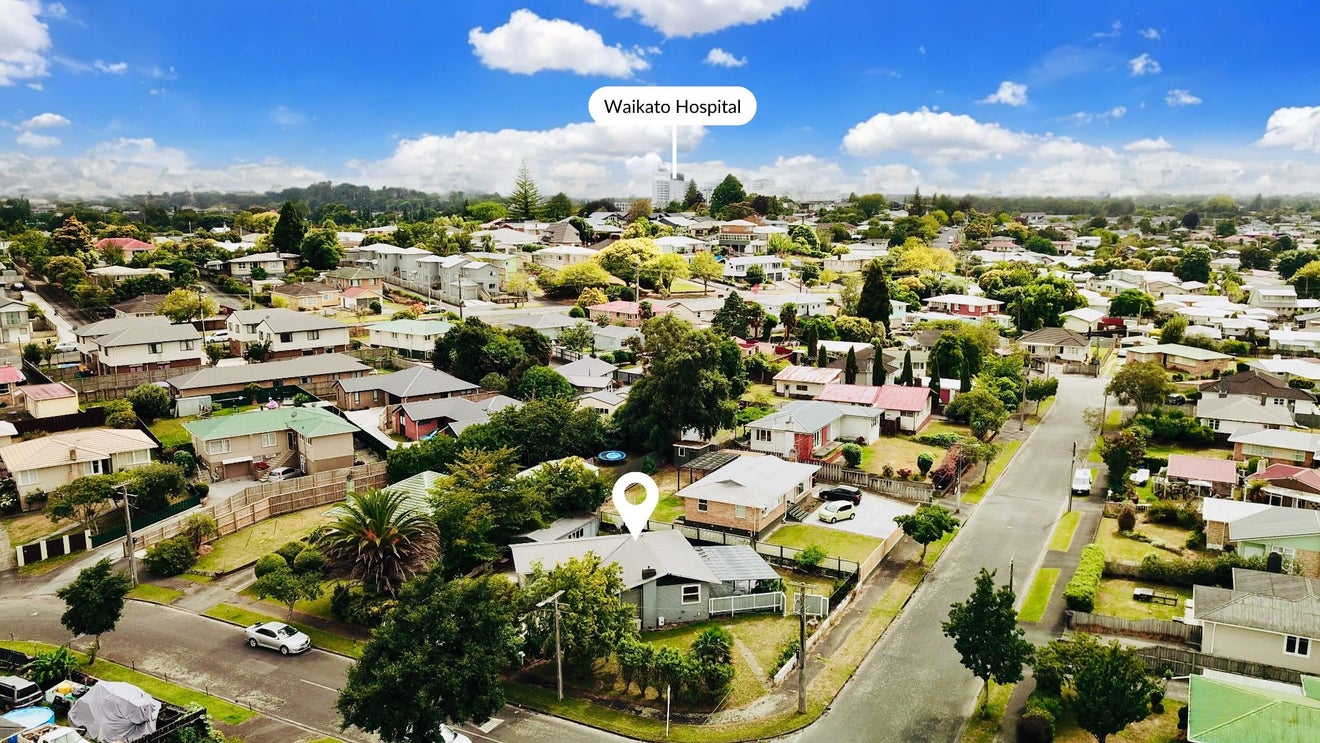 15 Matthews Crescent, Melville, Hamilton - Carousel 24