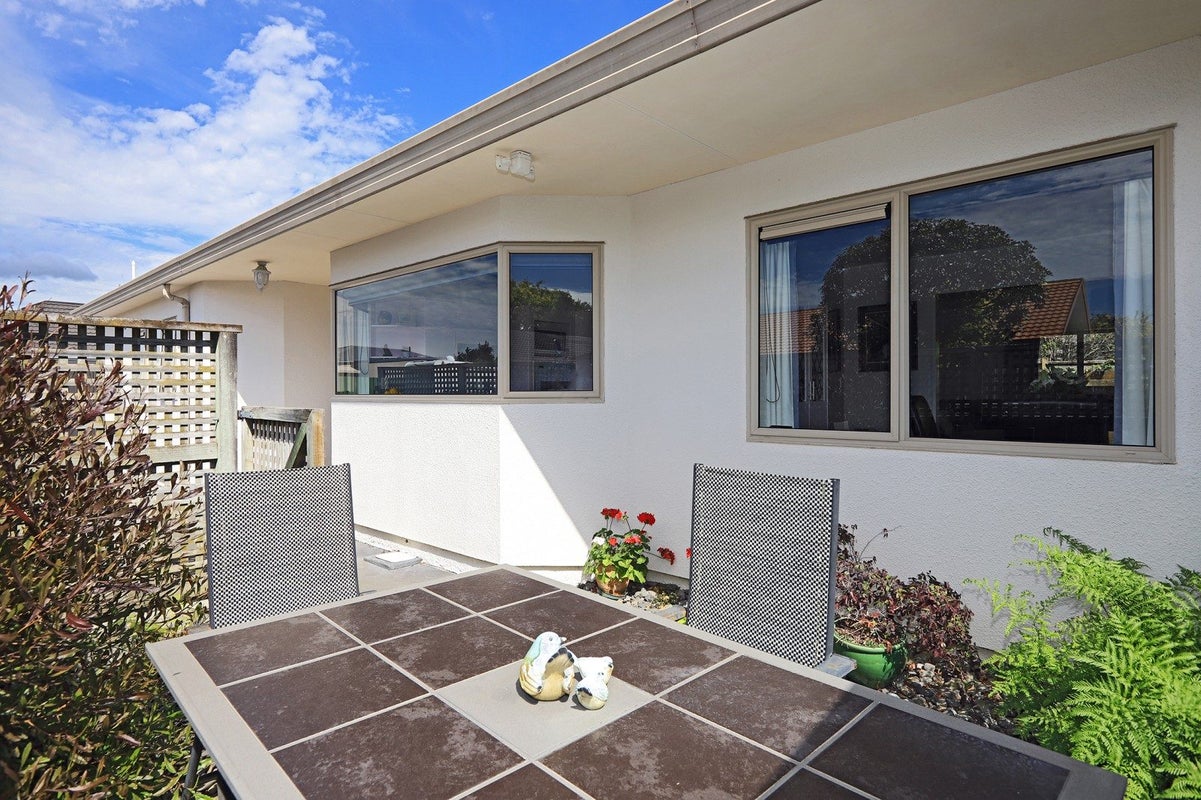 121B Auckland Road, GREENMEADOWS, NAPIER - Carousel 1