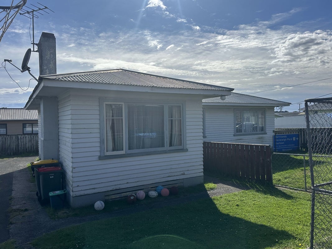 60A Mould Street, Waitara, Waitara - Carousel 2