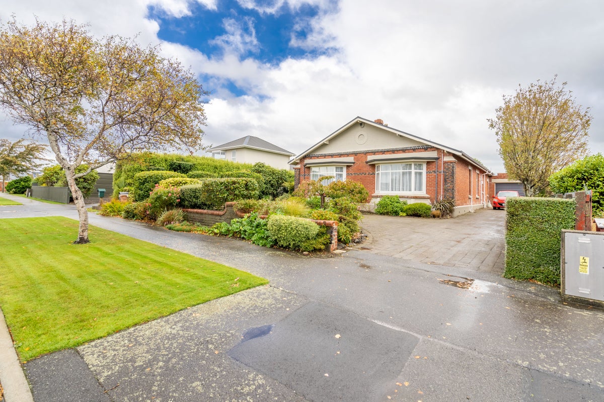 67 Dublin Street, Windsor, Invercargill - Carousel 1