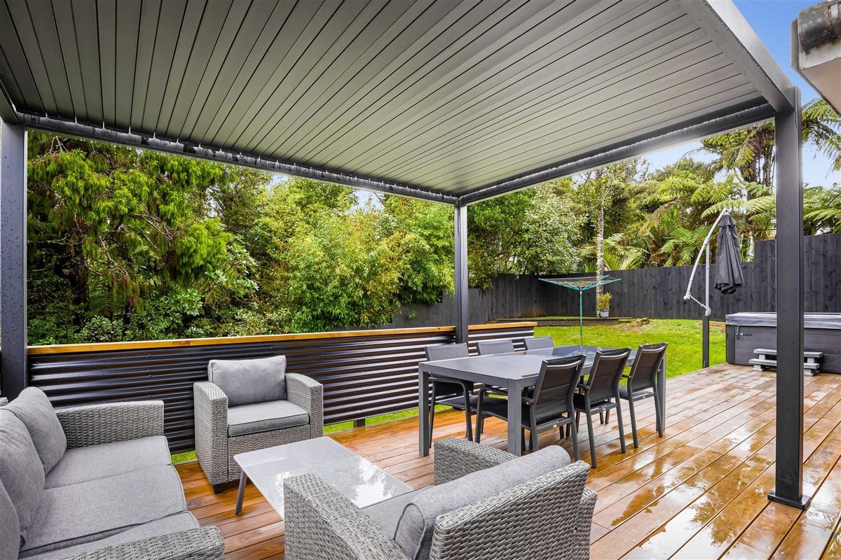 6 Tawari Road, Henderson Valley, Auckland - Carousel 2