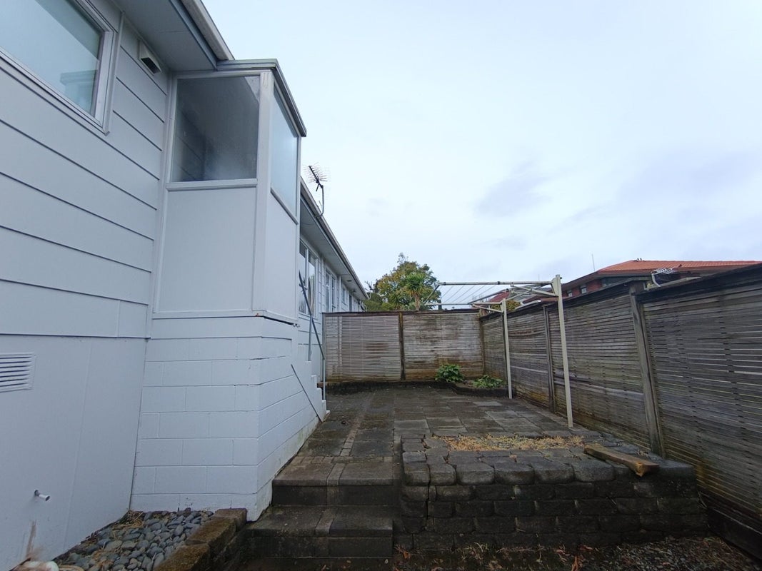 2/3 Cromdale Avenue, Highland Park, Auckland - Carousel 18