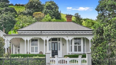 1/90 Victoria Road, Devonport, Auckland - Carousel 1