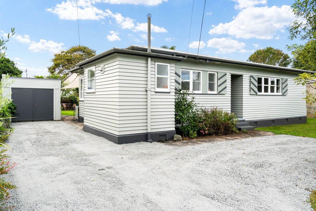 2 Churchill Street, Kensington, Whangarei - Carousel 2