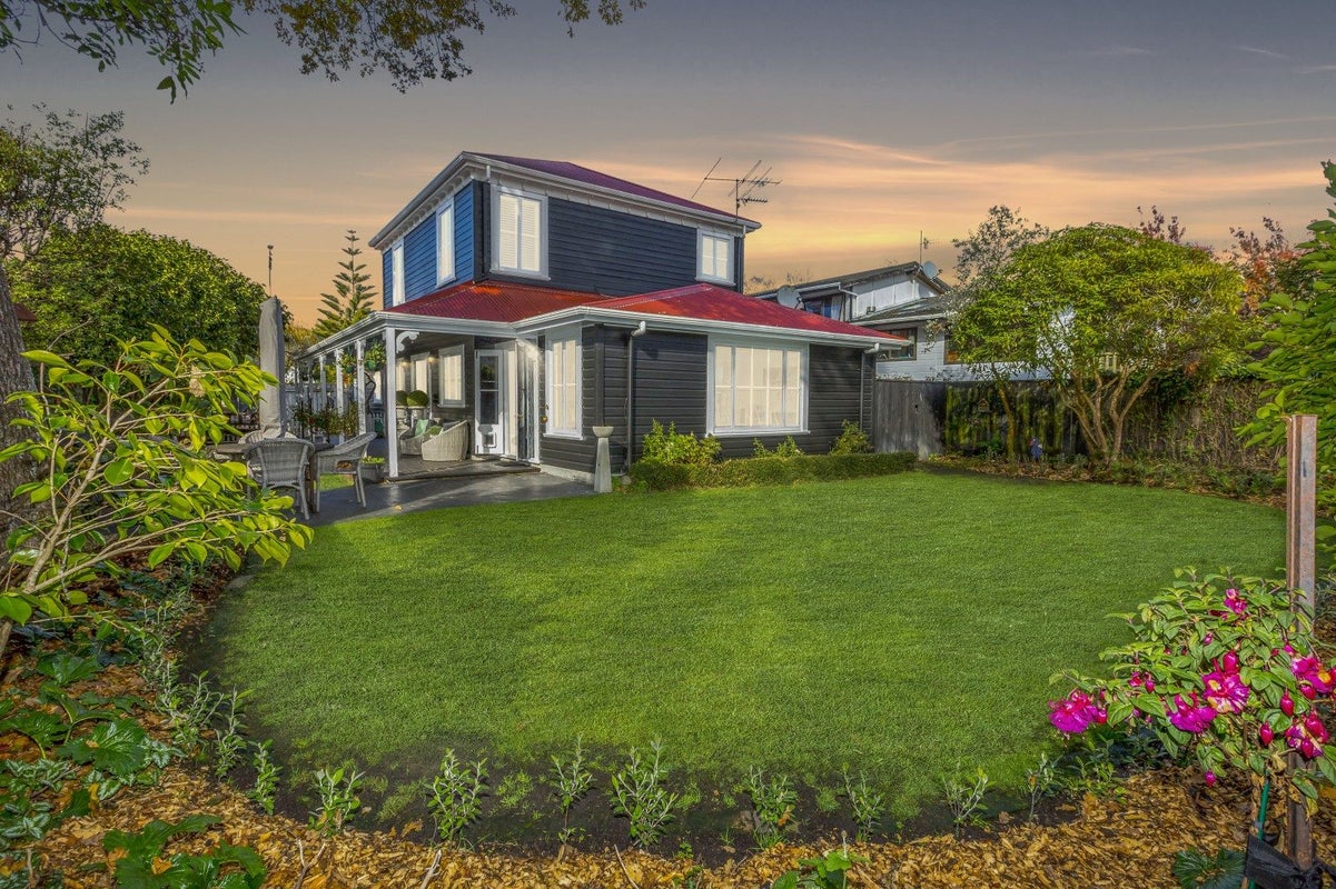 337 Fergusson Drive, Heretaunga, Upper Hutt - Carousel 34