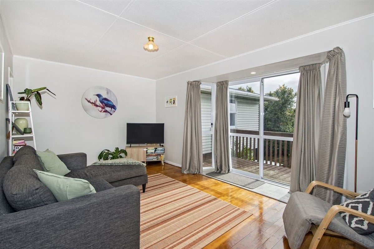 70 Handforth Street, Onerahi, Whangarei - Carousel 2