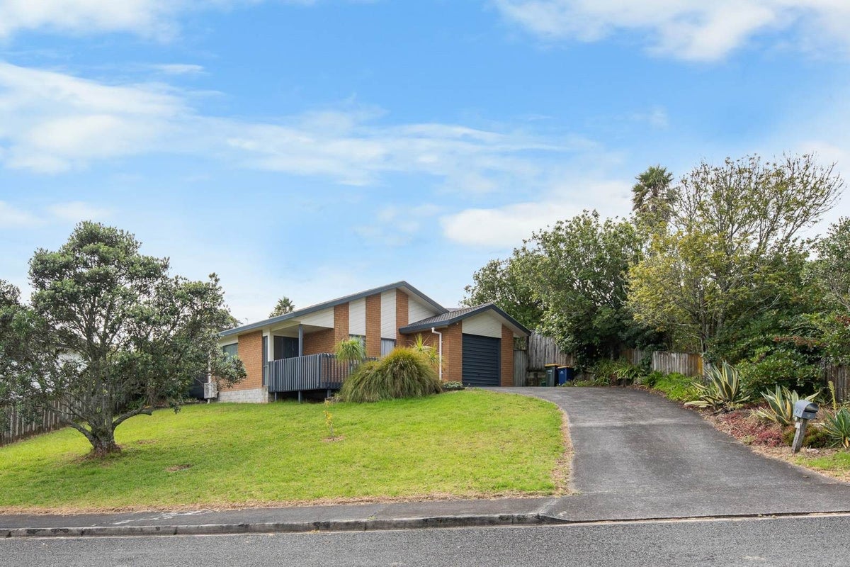 9 Altair Place, Windsor Park, Auckland - Carousel 17