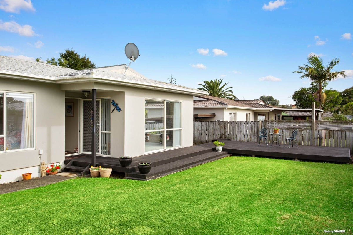 5/256B Birkdale Road, Birkdale, Auckland - Carousel 2