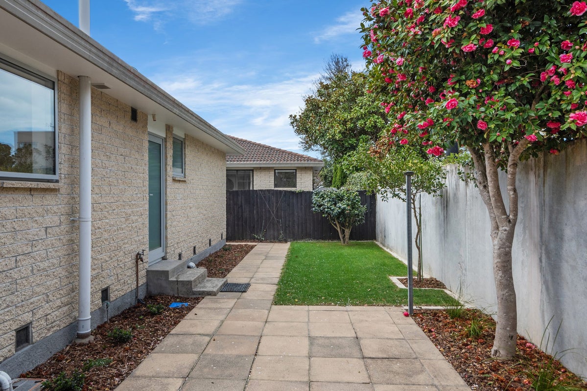 3/9 Stirling Street, Merivale, Christchurch - Carousel 19