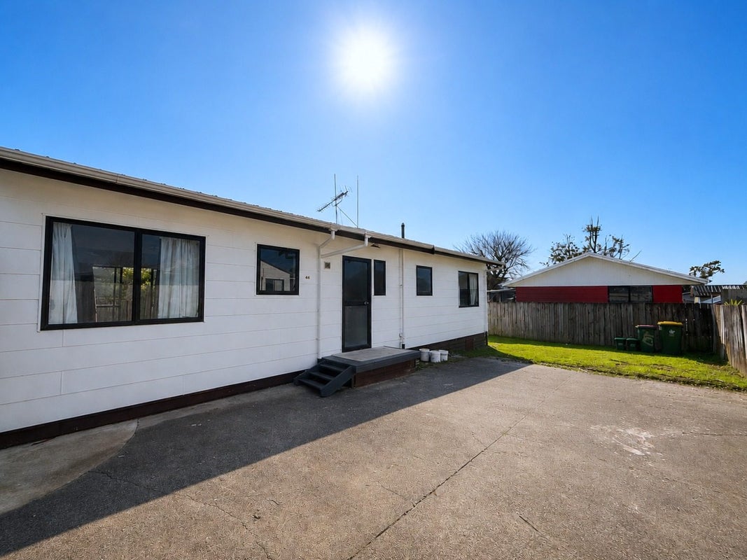 1/44 Shifnal Drive, Randwick Park, Auckland - Carousel 1