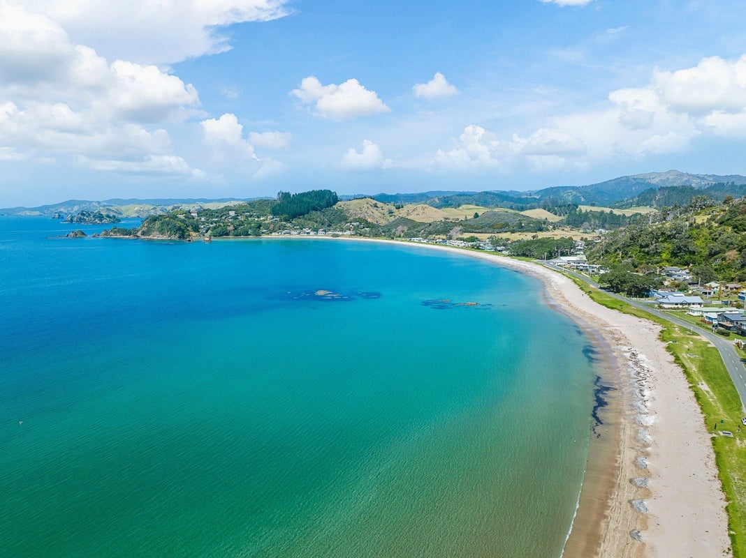 9 Motutara Road, Oakura, Hikurangi - Carousel 2