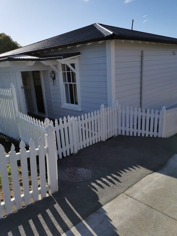 2/141 Colwill Road, Massey, Auckland - Carousel 1