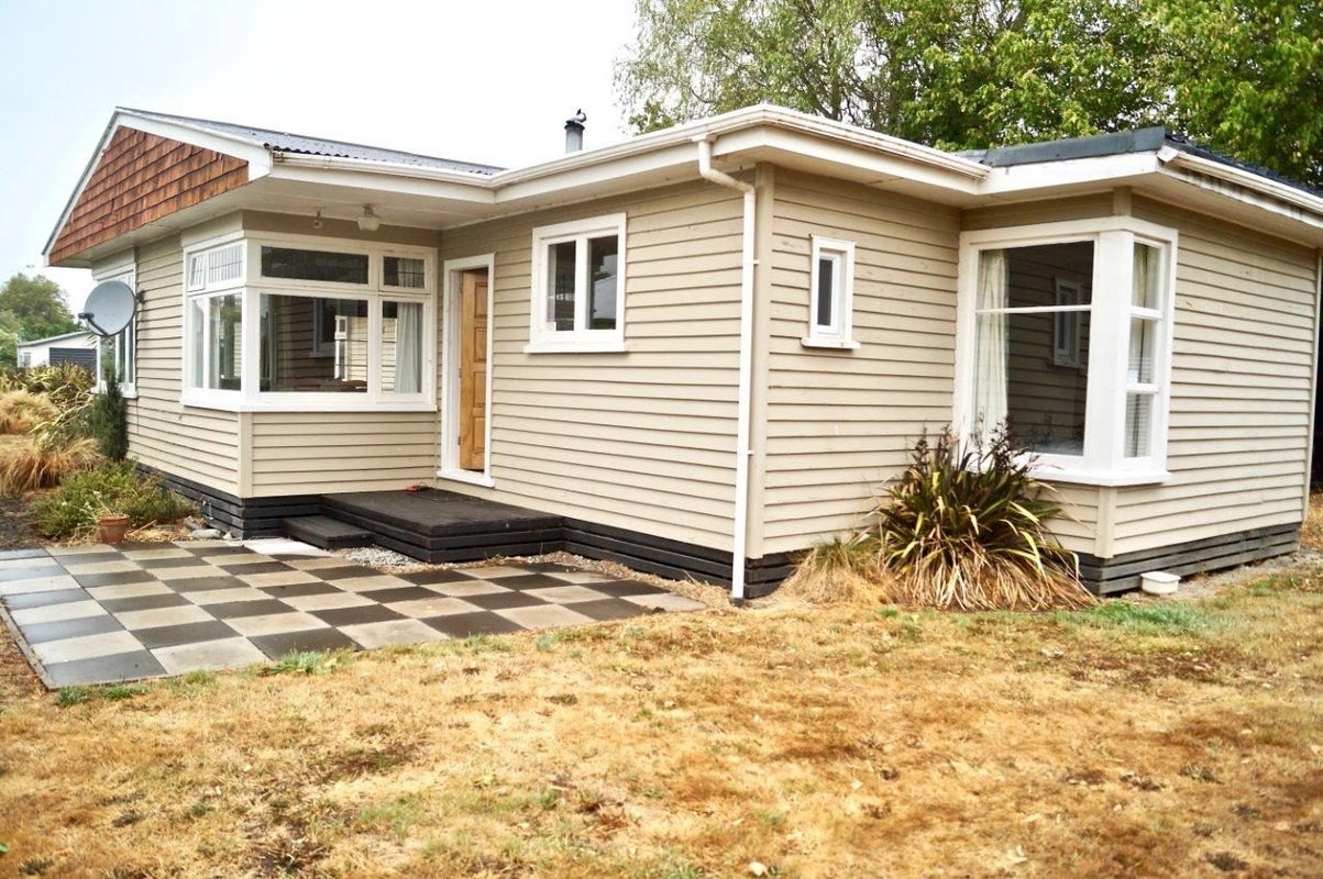 11 Pahau Street, Culverden, Culverden - Carousel 17
