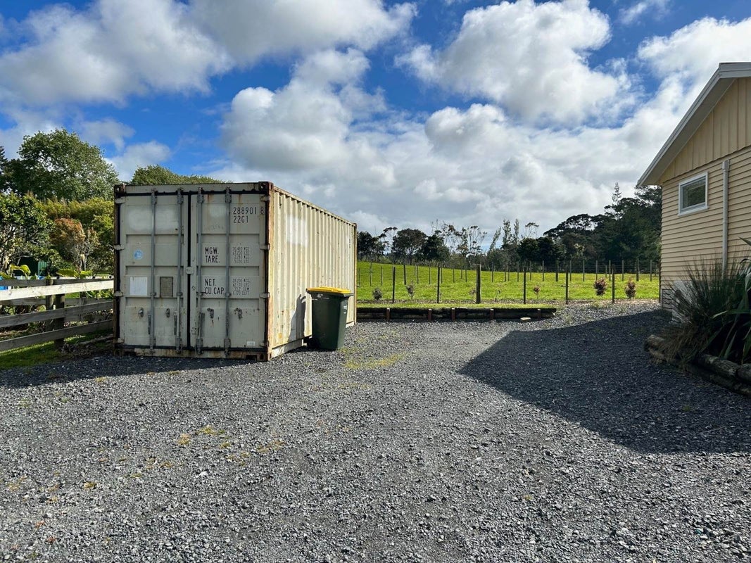 98 Muriwai Road, Waimauku, Waimauku - Carousel 15
