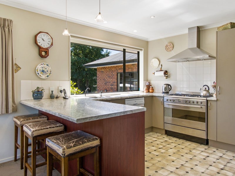 12 Kauri Street, Highfield, Timaru - Carousel 2