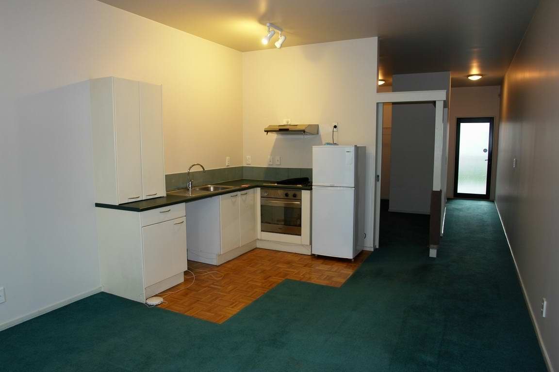 2E/30 Randolph Street, Newton, Auckland - Carousel 2
