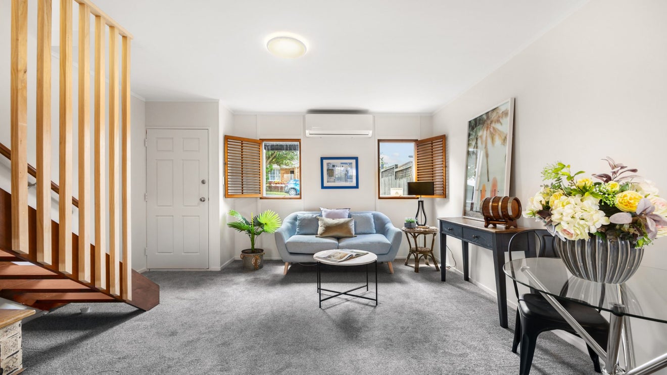 11/22 Spring Street, Onehunga, Auckland - Carousel 1