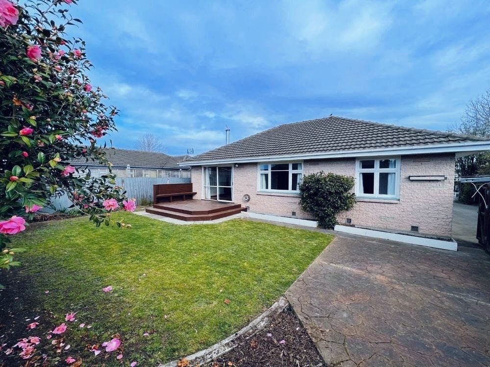 1/63 Dunedin Street, Redwood, Christchurch - Carousel 1