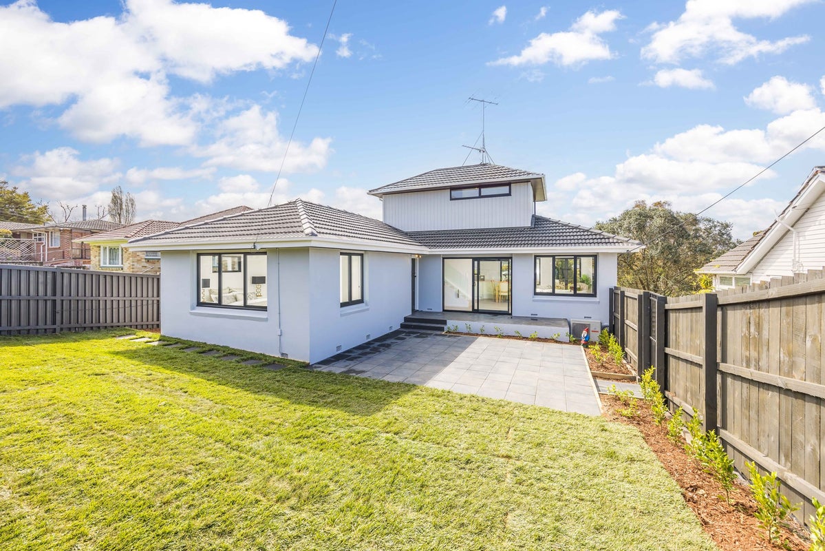 1/53 Raleigh Road, Northcote, Auckland - Carousel 23