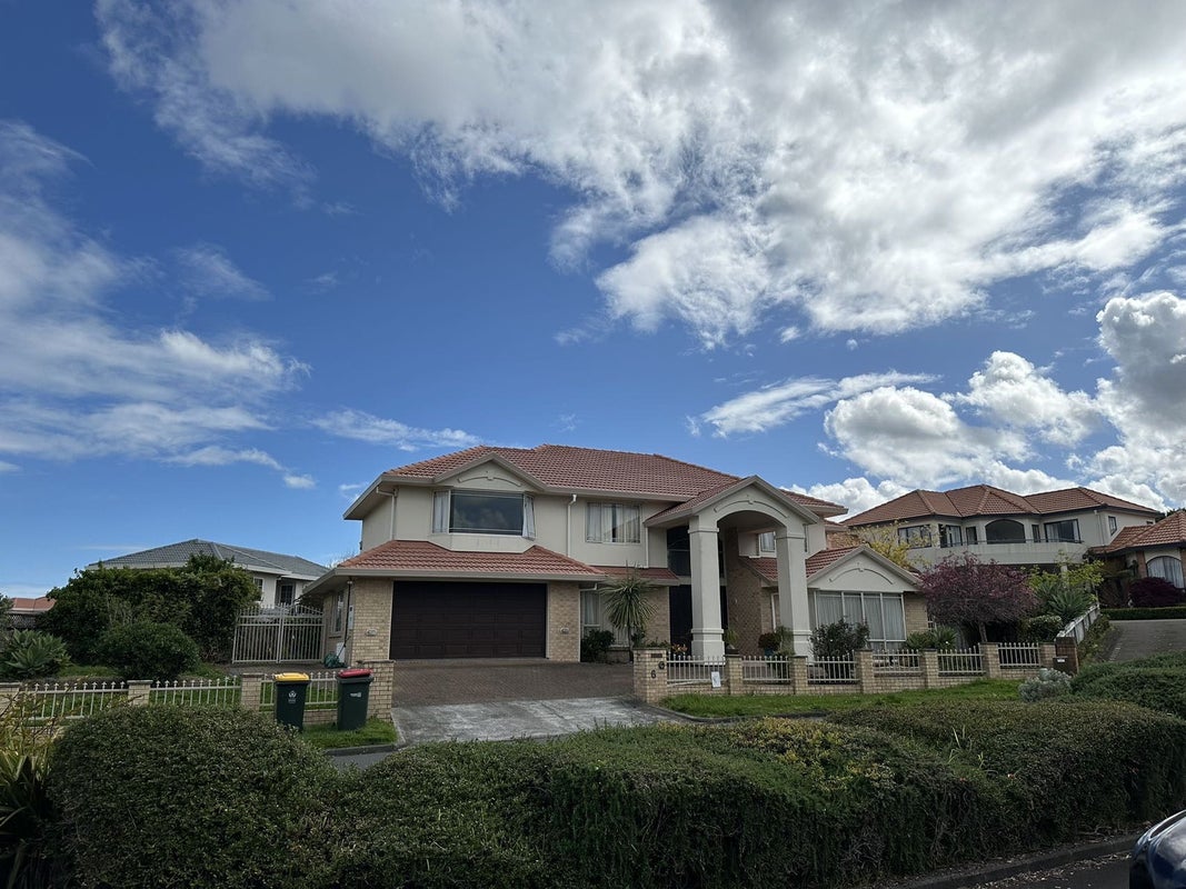 6 Nathan Close, Somerville, Manukau - Carousel 1