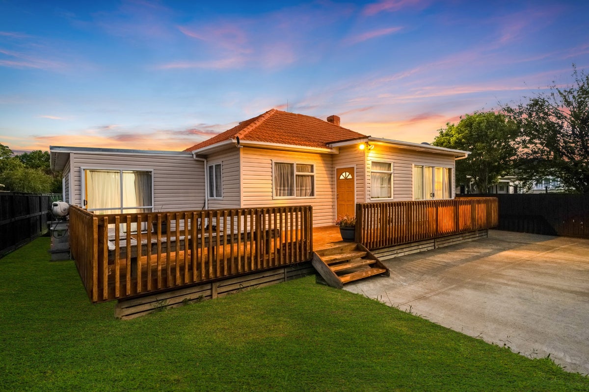 23 Jutland Road, Manurewa, Auckland - Carousel 1