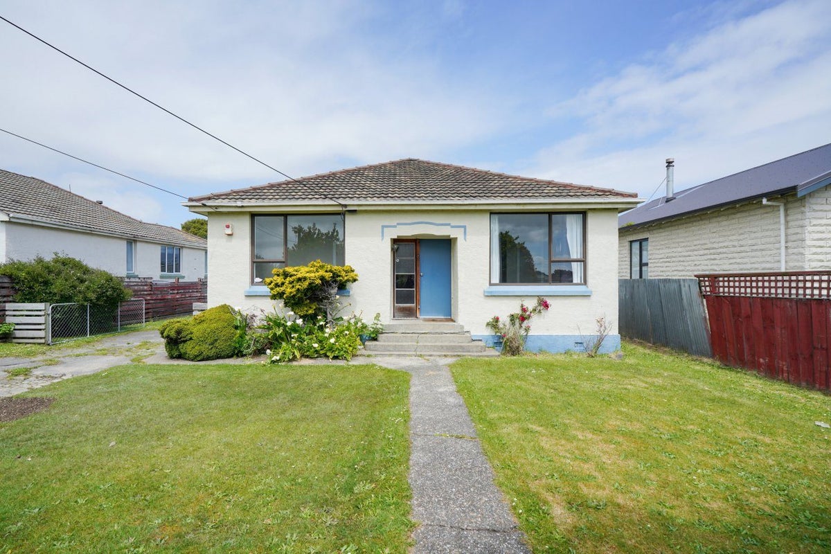 27 Dipton Street, Kingswell, Invercargill - Carousel 1