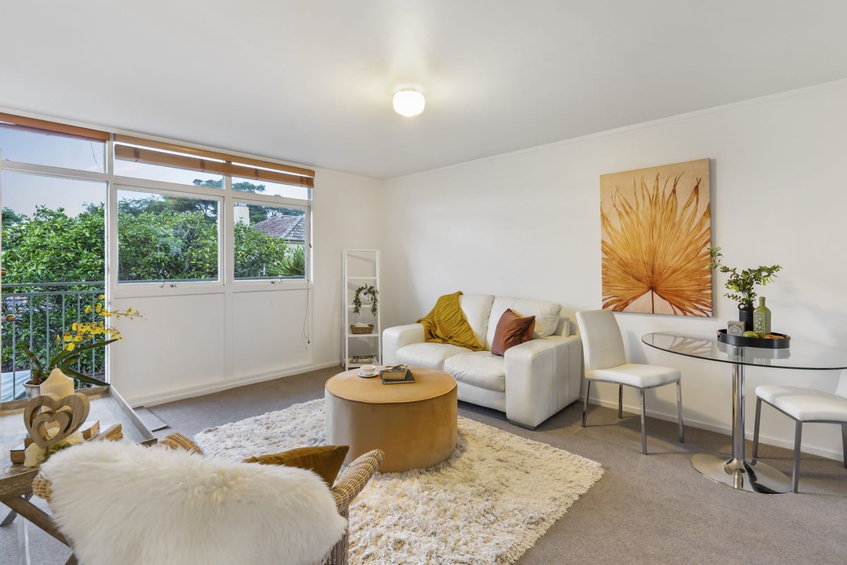 10E Graysons Lane, Mount Eden, Auckland - Carousel 2
