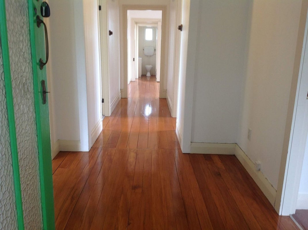 4 Fairfax Avenue, Northcote, Auckland - Carousel 2