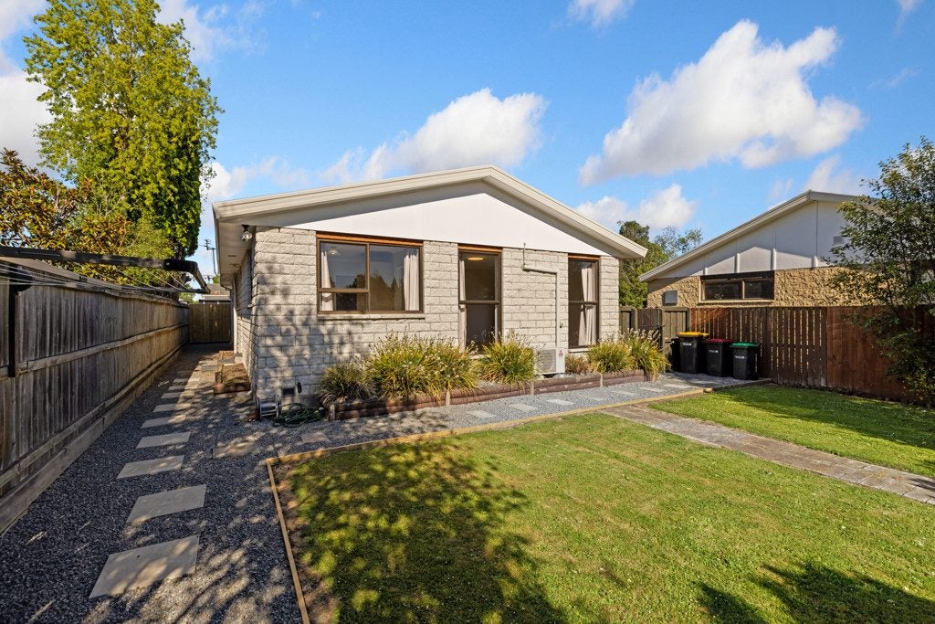2/94A Condell Avenue, Papanui, Christchurch - Carousel 1