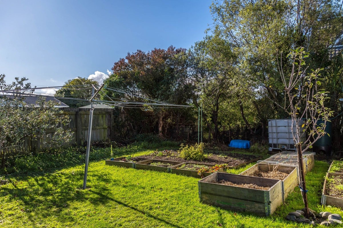 120 High Street, Solway, Masterton - Carousel 15