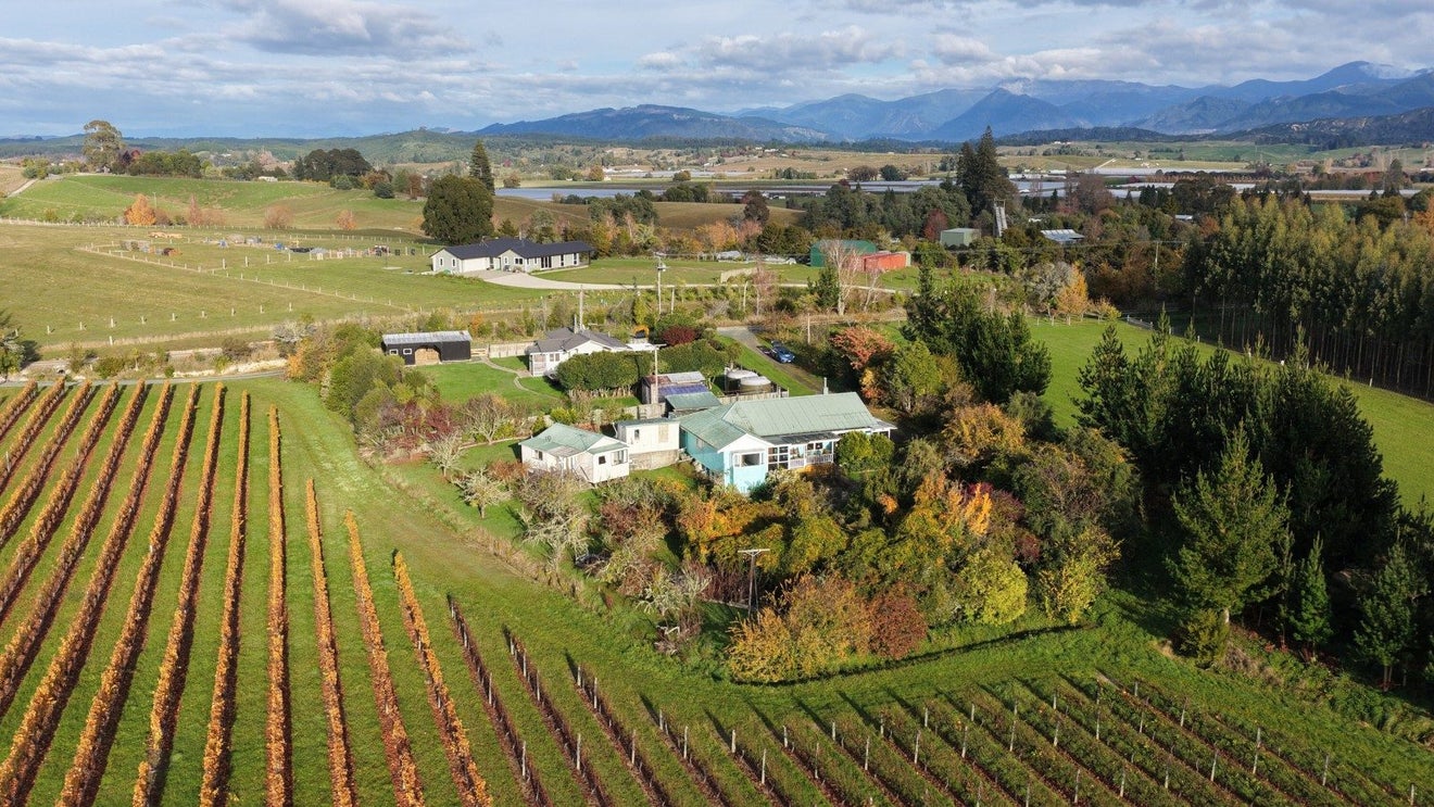 69 Flett Road, Lower Moutere, Upper Moutere - Carousel 1
