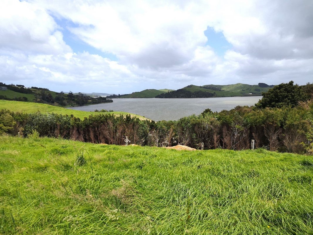 55 Hinamoki Drive, Kaiwaka - Carousel 2