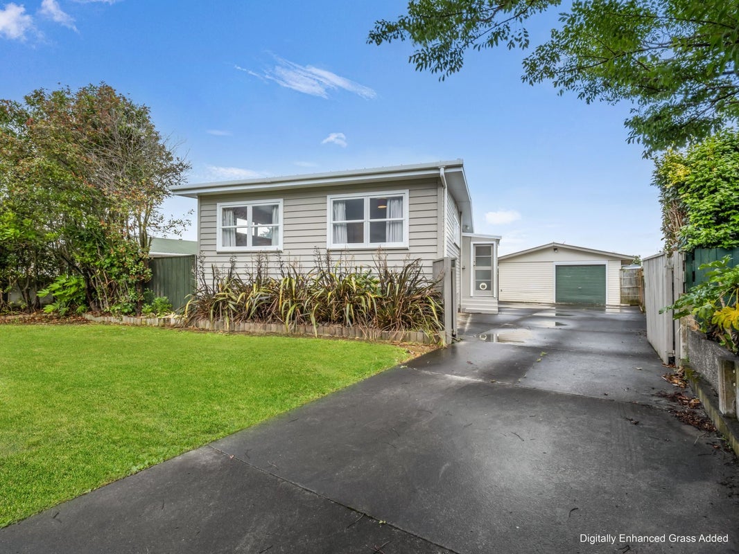 31 Herbert Avenue, Cloverlea, Palmerston North - Carousel 2