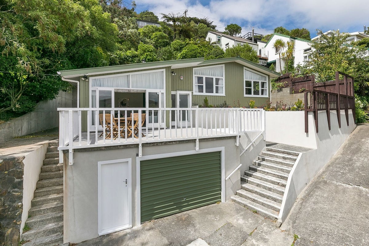 4 Denbigh Way, Wilton, Wellington - Carousel 1
