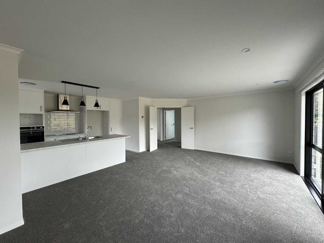 1A Lee Road, Hannahs Bay, Rotorua - Carousel 2