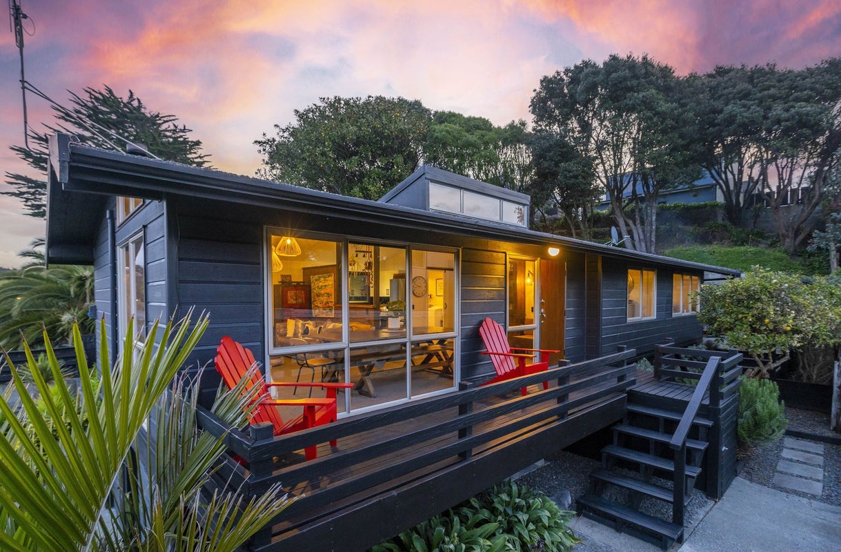 19 Renown Road, Raumati South, Paraparaumu - Carousel 2