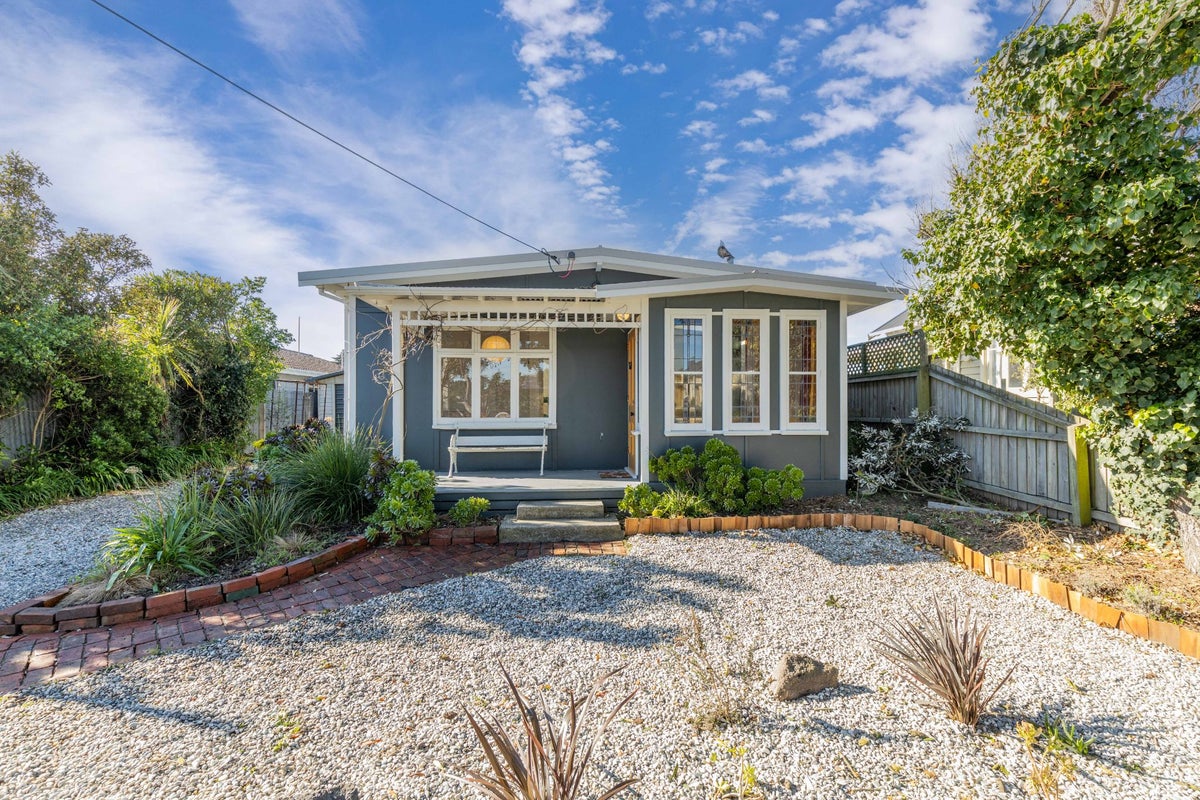 207 Pine Avenue, South New Brighton, Christchurch - Carousel 1