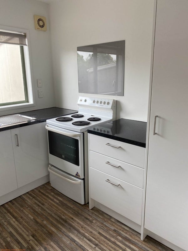 3/5 Kilham Avenue, Northcote, Auckland - Carousel 11