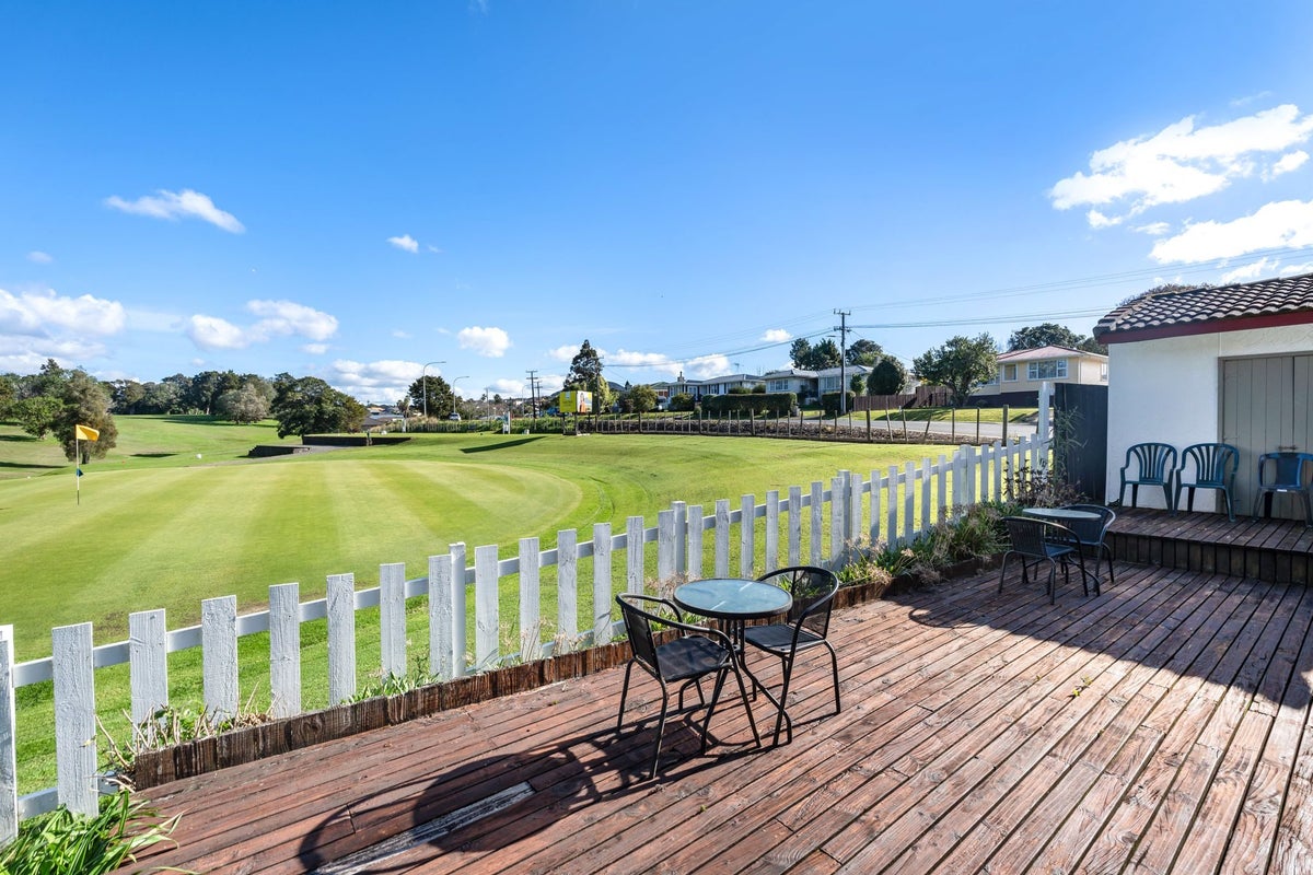141 Paramount Parade, Tikipunga, Whangarei - Carousel 2