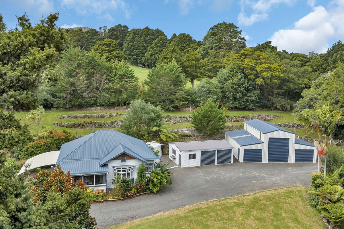 81 Crane Road, Kamo - Carousel 1